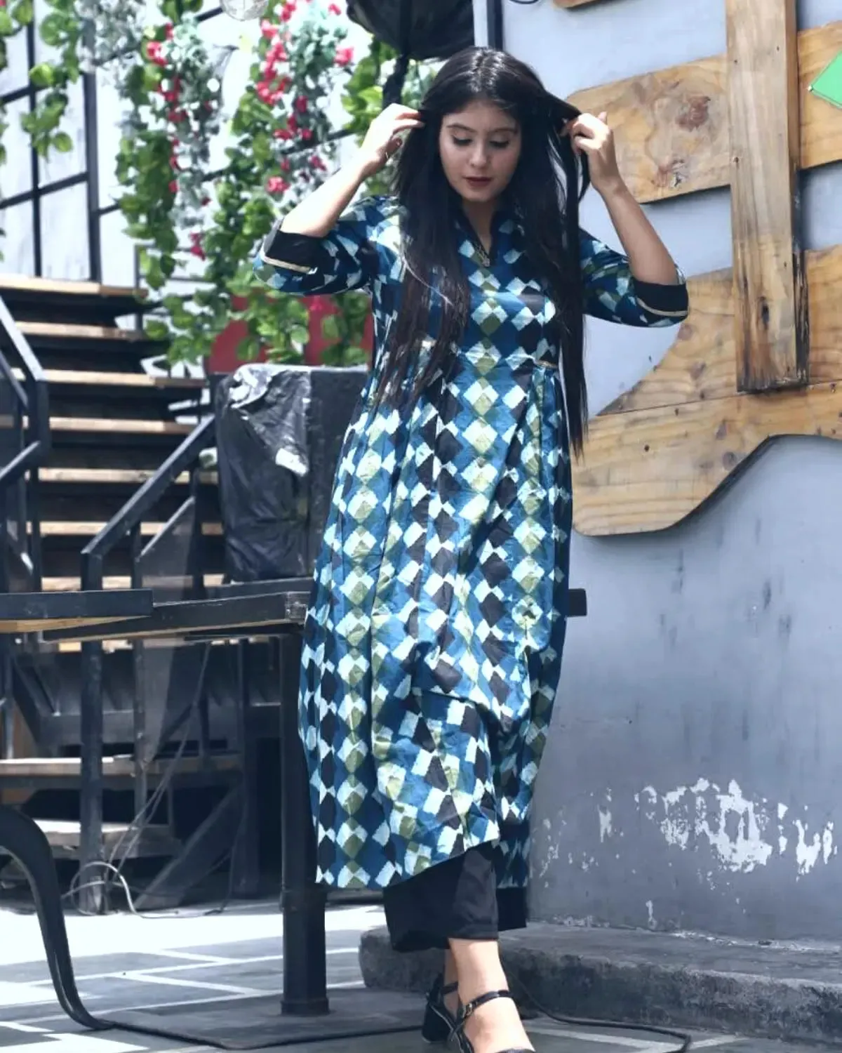 Abstract Blue Side Pleat Kurta