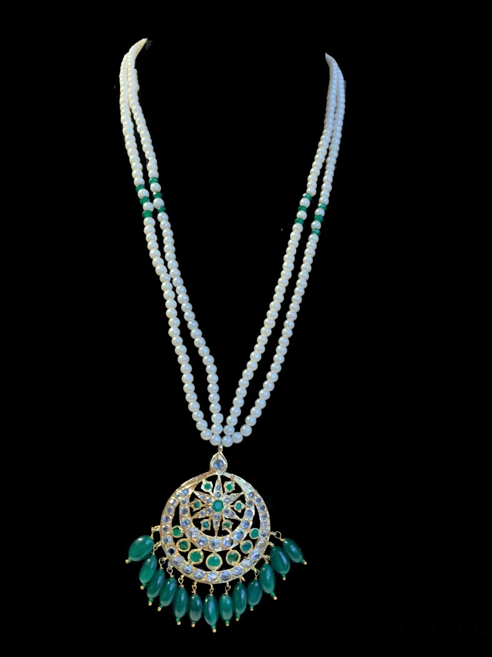 Amara Hyderabadi pendant set with earrings(READY TO SHIP )