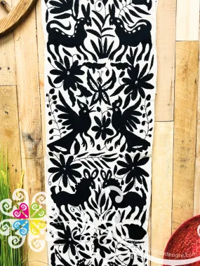 Black Large Solid Color Otomi Table Runner - Camino de Tenango