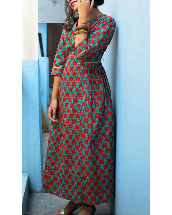 Green & Red Side Pleat Kurta