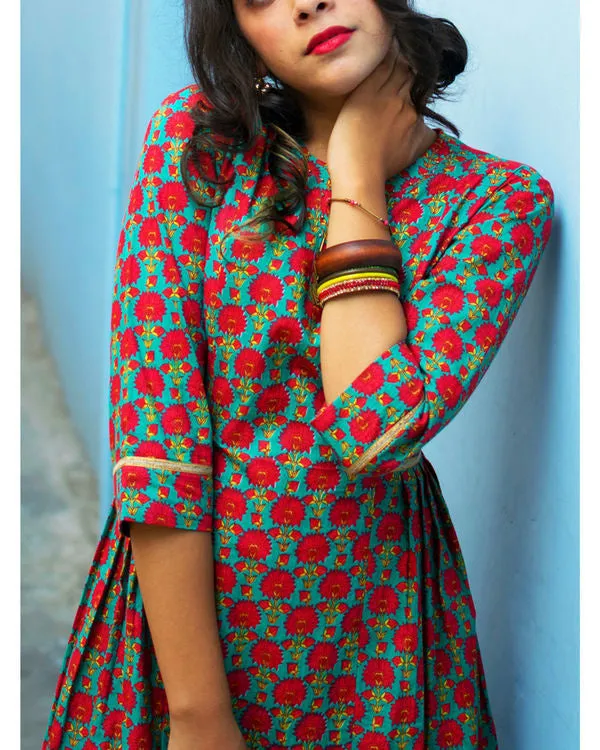 Green & Red Side Pleat Kurta