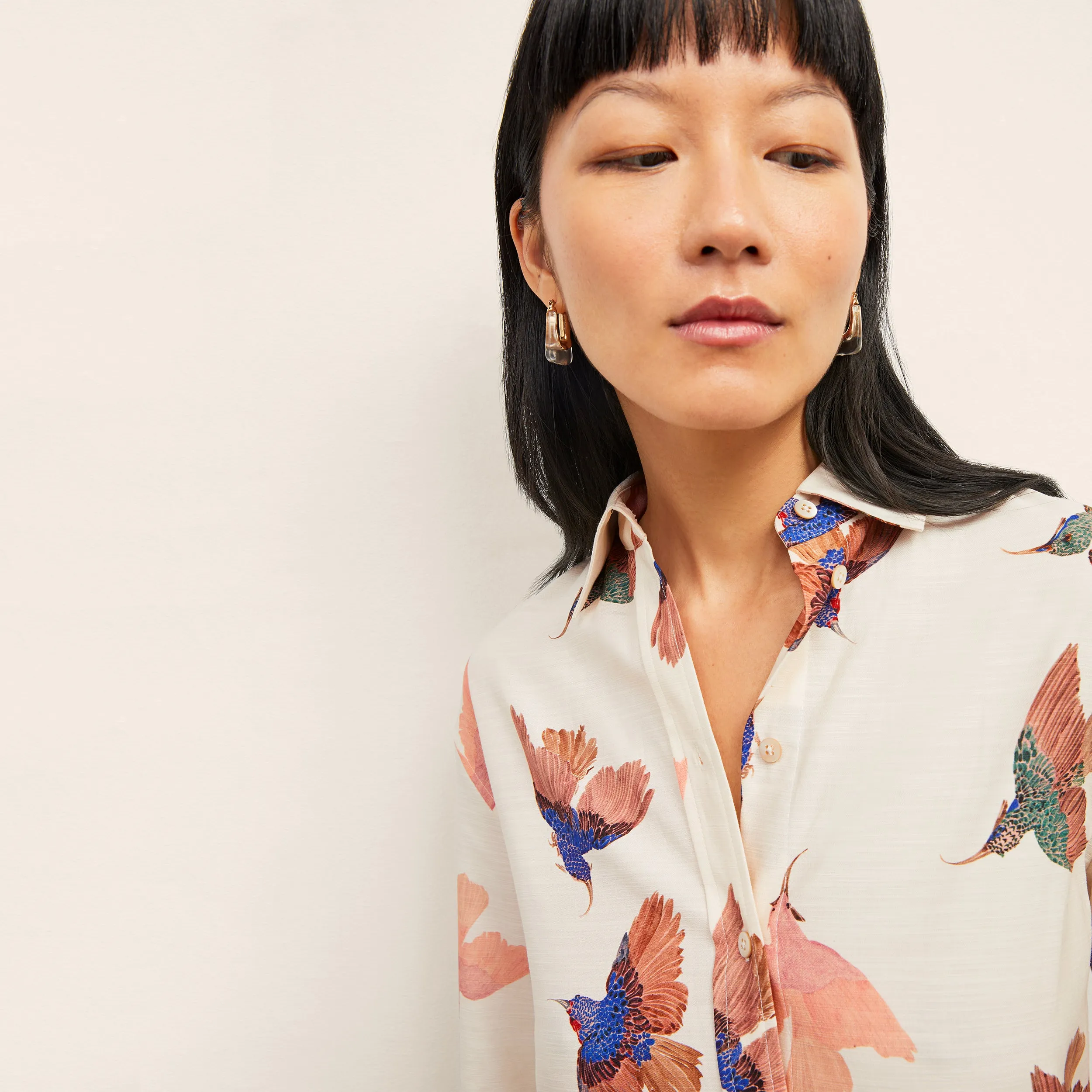 Mila Button-Down - Airy Cotton :: Hummingbird Print