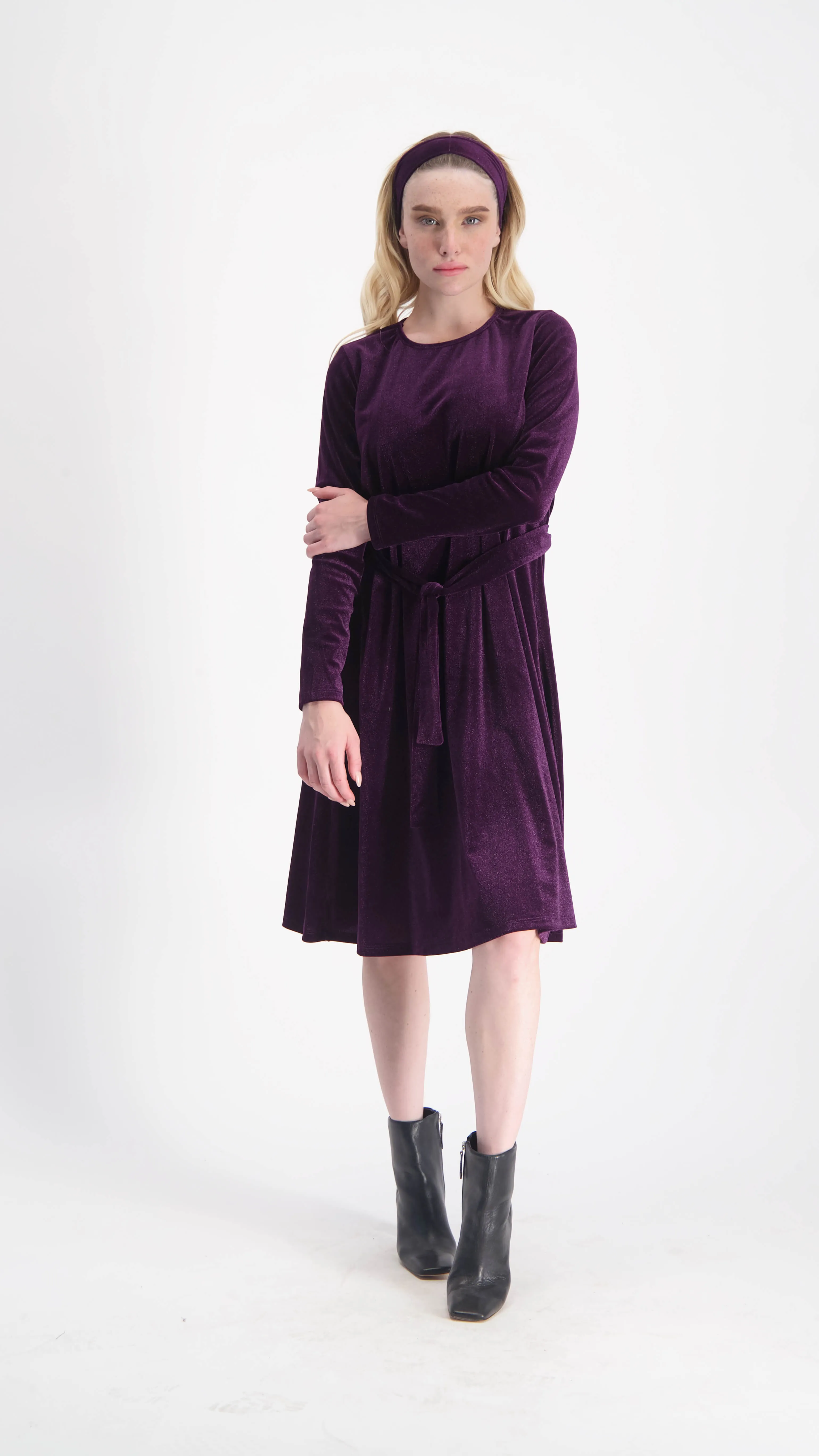 Velvet A-line Dress With Belt / Plum Shine